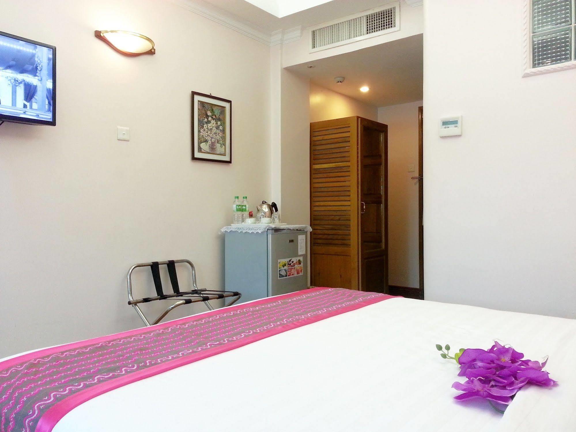 Grand Laurel Hotel Γιανγκόν Εξωτερικό φωτογραφία